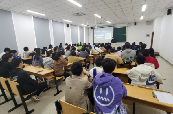  ■澳门十大棋牌排行榜最新■科技集团在南京理工大学网络空间安全学院举办职业生涯规划讲座